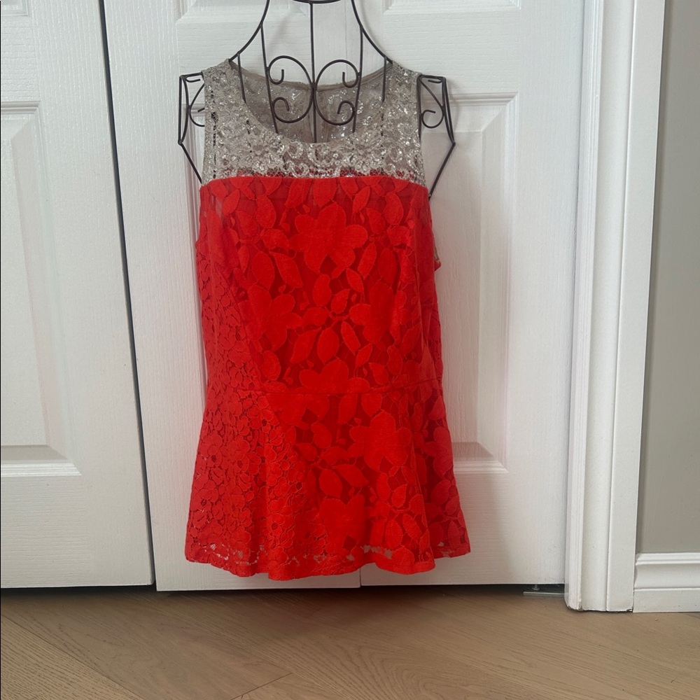 Lace Sleeveless Top